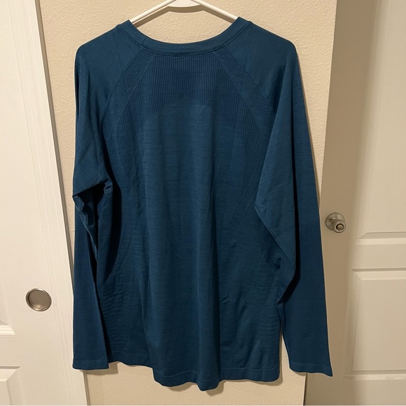 ALPHALETE OZONE LS TEE - Picture 7 of 8